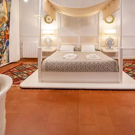 Maniace Apartment
