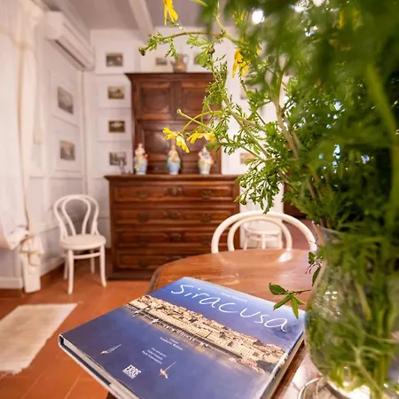 Apartment Maniace Syracuse