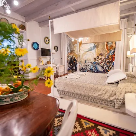Maniace Apartment
