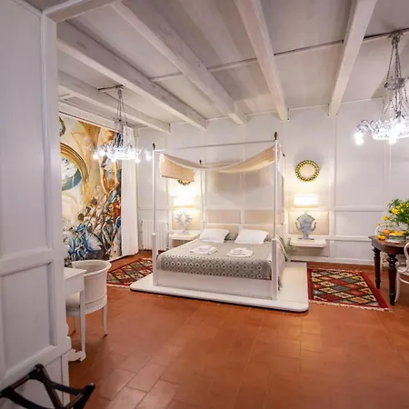 Maniace Apartment *