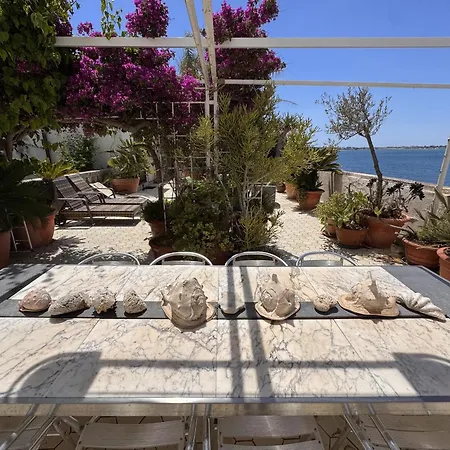 Maniace Terrace Sea View *
